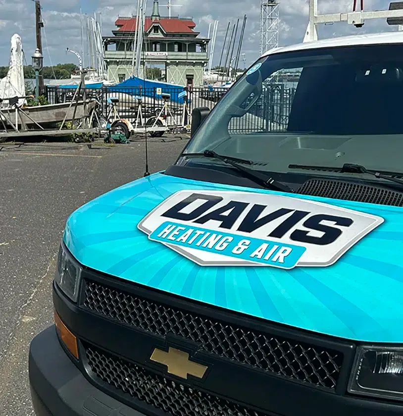 Davis Heating & Air truck in Riverton.